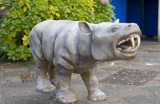 Uintatherium au Parc de la Préhistoire
