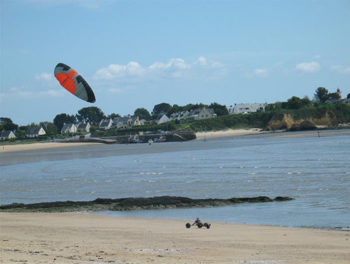 Péche, planche a voile, char a voile, à 2 minutes du camping Les Goélands
