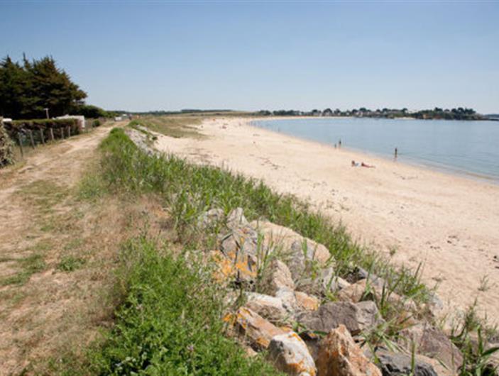 Camping Parc Les Goélands *** proche du bord de l'eau à Bétahon