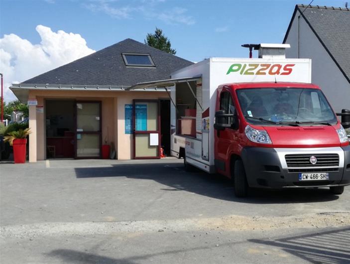 A l'entrée du camping Parc Les Goélands, commandez vos pizza
