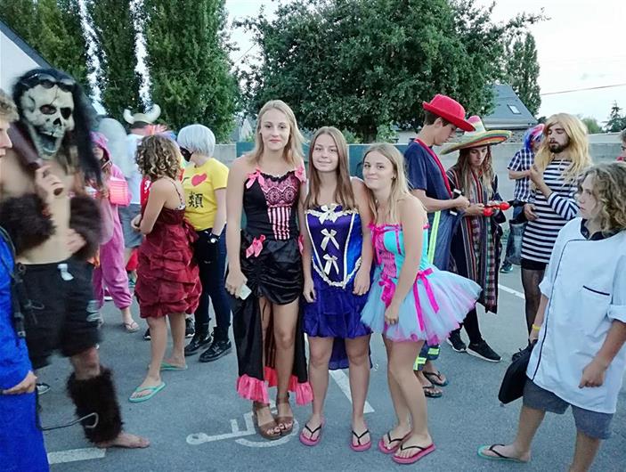Défilé du 15 Août au Camping et Parc Les Goélands à Ambon