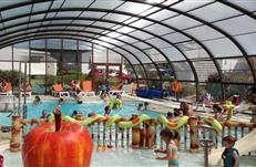 Camping *** Piscine couverte et chauffée Ambon