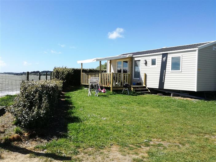 Camping les goélands, location mobil home FACE à la MER à Ambon - Betahon