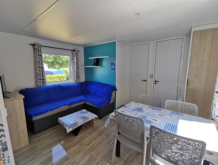 Camping Parc Les goélands - Mobil home 2 chambres et un couchage dans le salon à AMBON 56190