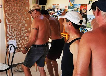 Jeux en bois: jeux du gruyère - Camping Parc les Goélands à Ambon