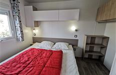 Location mobil home avec lit de 160 cm et espace lit bébé - Camping PARC Les Goélands à Ambon - Séjours une nuit ou séjour week end dans le Morbihan 