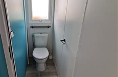 Louer un mobil home avec wc séparé - camping*** parc  les Goélands 56190 en bord de mer