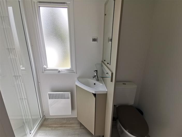 Salle d'eau privative de la suite parental - vacance en mobilhome 3 ch - camping les goélands