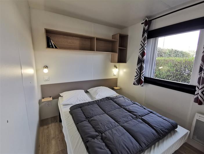 Mobil-home pour 4 - 6 pers - Grande chambre parental. Lit de 140X190cm