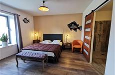 Gîte les Goélands *** à Ambon - Chambre avec salle d'eau privative. adapté aux handicaps PMR. Location de draps