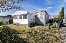 Emplacement du mobil home à louer près de la piscine couverte