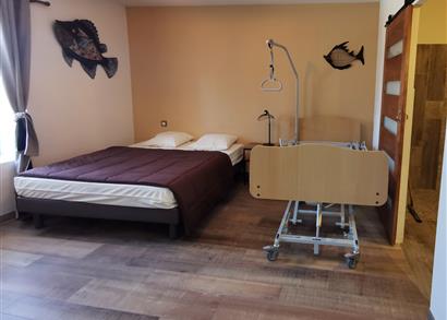 Modification d'une chambre pour l'instalation d'un lit médicalisé